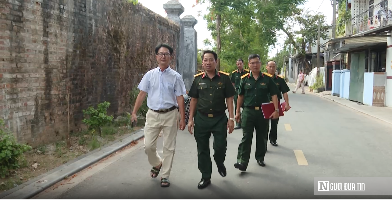 Xác minh manh mối nghi có mộ tập thể liệt sĩ tại Kinh thành Huế- Ảnh 3. Xác minh manh mối nghi có mộ tập thể liệt sĩ tại Kinh thành Huế- Ảnh 3.
