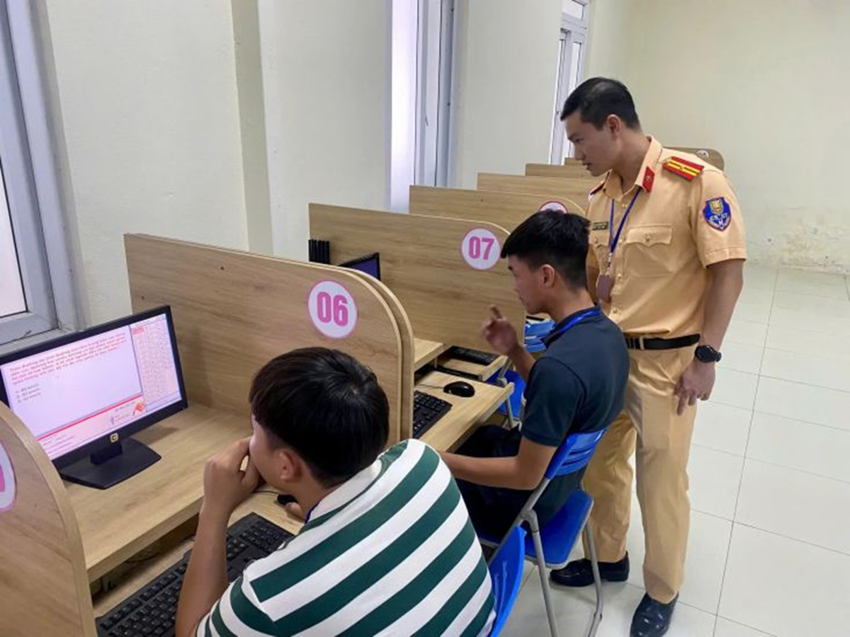 Tin vui cho người học lái: Dự kiến giảm 50% thời gian cấp giấy phép lái xe - Ảnh 1.