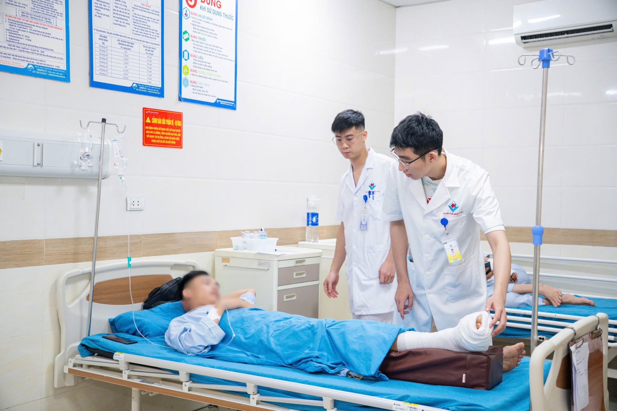 15 người bị thương trong vụ tai nạn liên hoàn trên cao tốc Tuyên Quang - Phú Thọ - Ảnh 3.