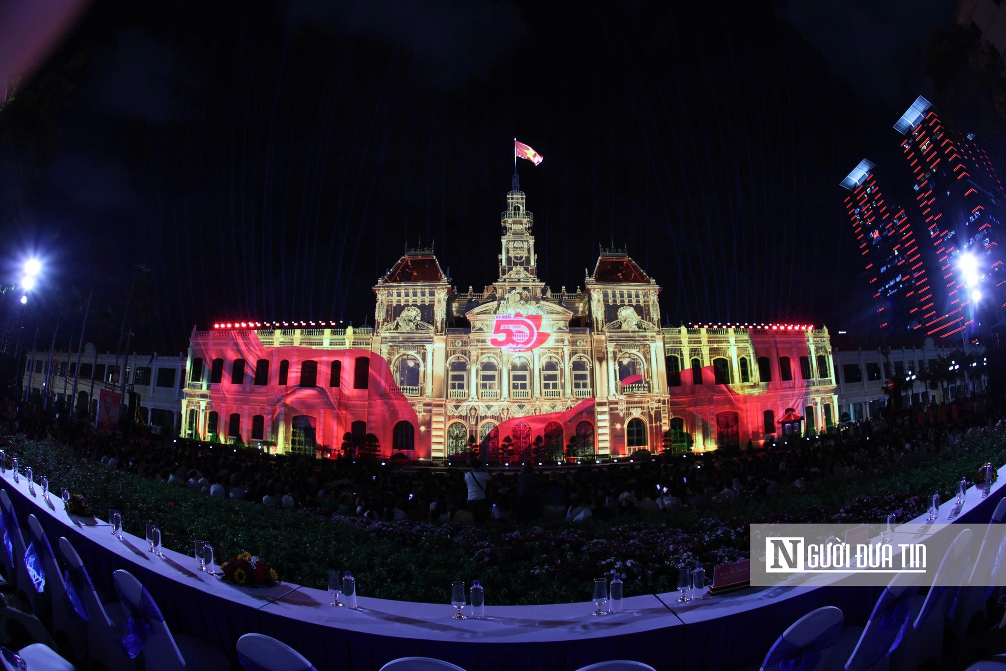 Đại tiệc ánh sáng 3D Mapping tại Tp.Hồ Chí Minh- Ảnh 2.