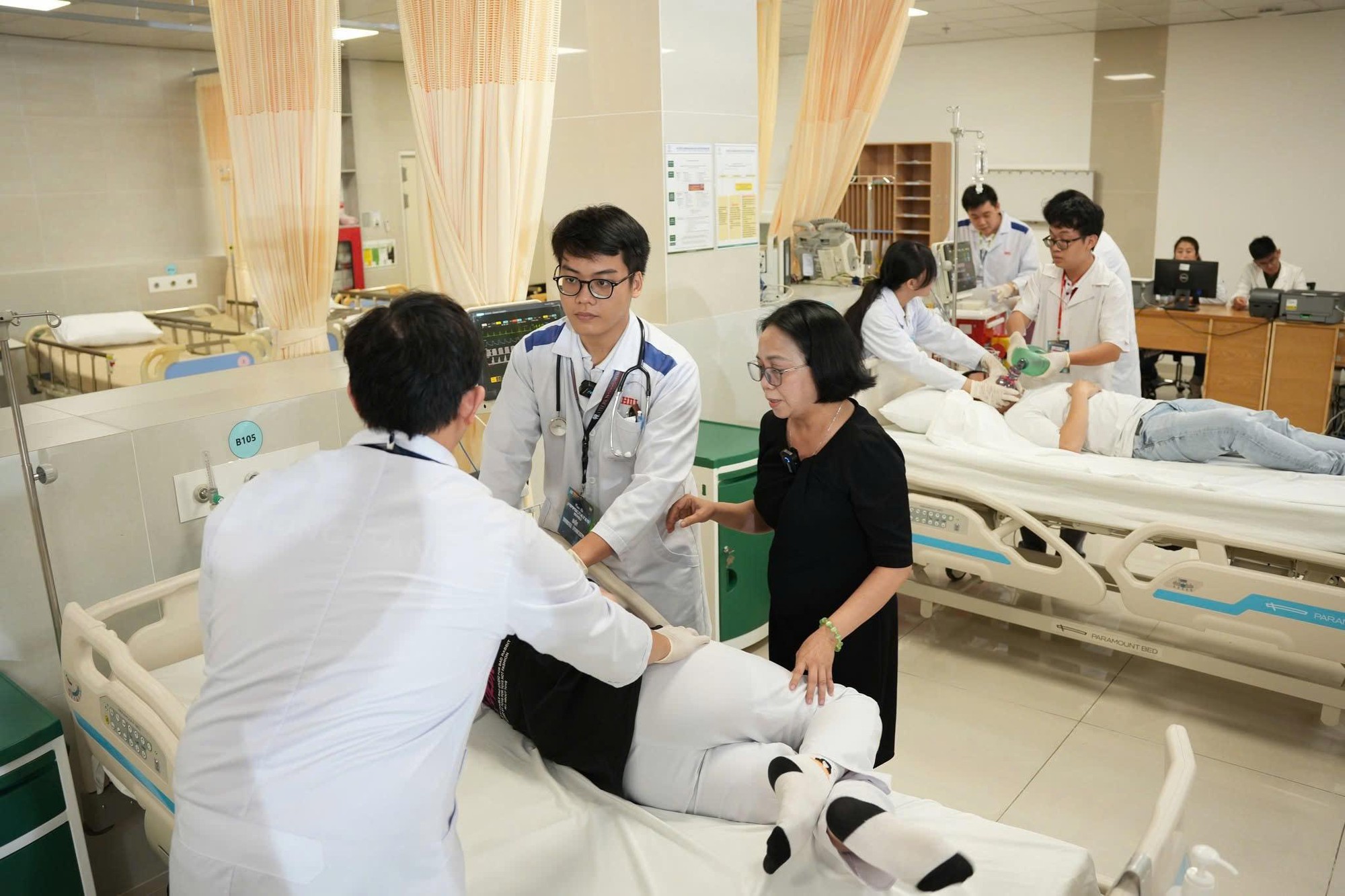 Trường Đại học Quốc tế Hồng Bàng được ECFMG Mỹ công nhận- Ảnh 2.