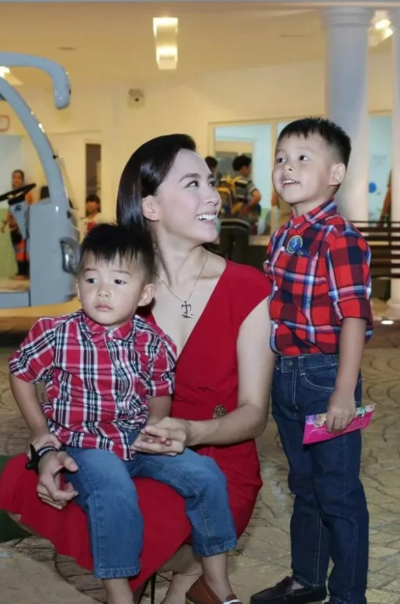 "Người đẹp bí ẩn bậc nhất showbiz Việt": Cuộc sống kín tiếng sau kết hôn với chồng doanh nhân hơn 27 tuổi- Ảnh 5.