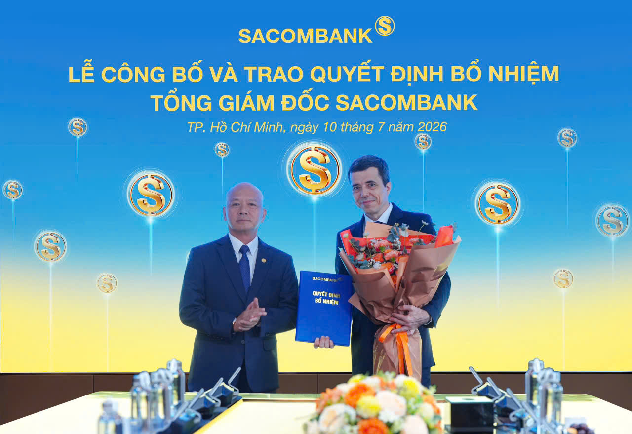 Từng làm lãnh đạo LPBank, ông Loic Faussier chính thức ngồi ghế CEO Sacombank - Ảnh 1.