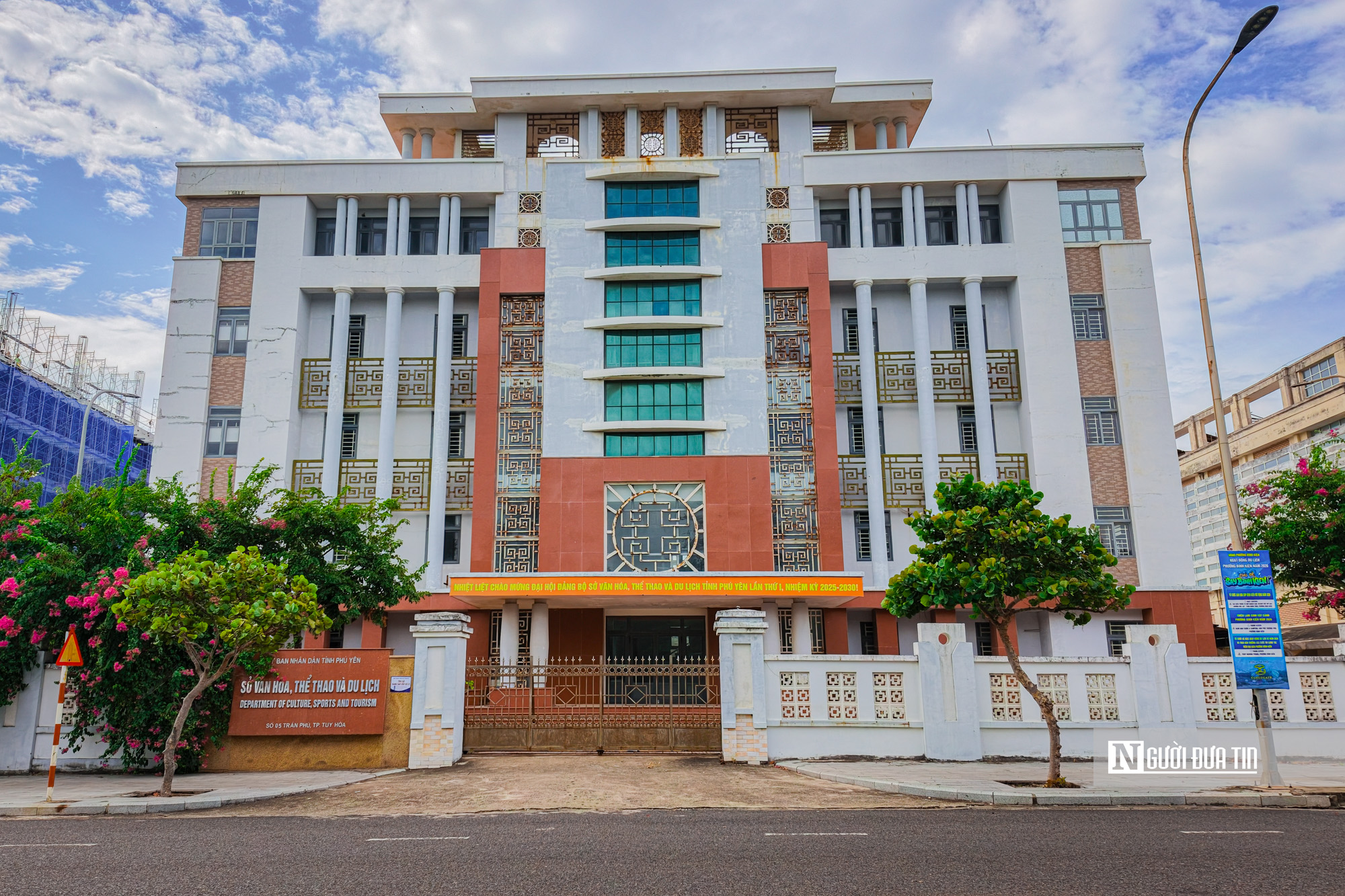 Cận cảnh loạt trụ sở trên