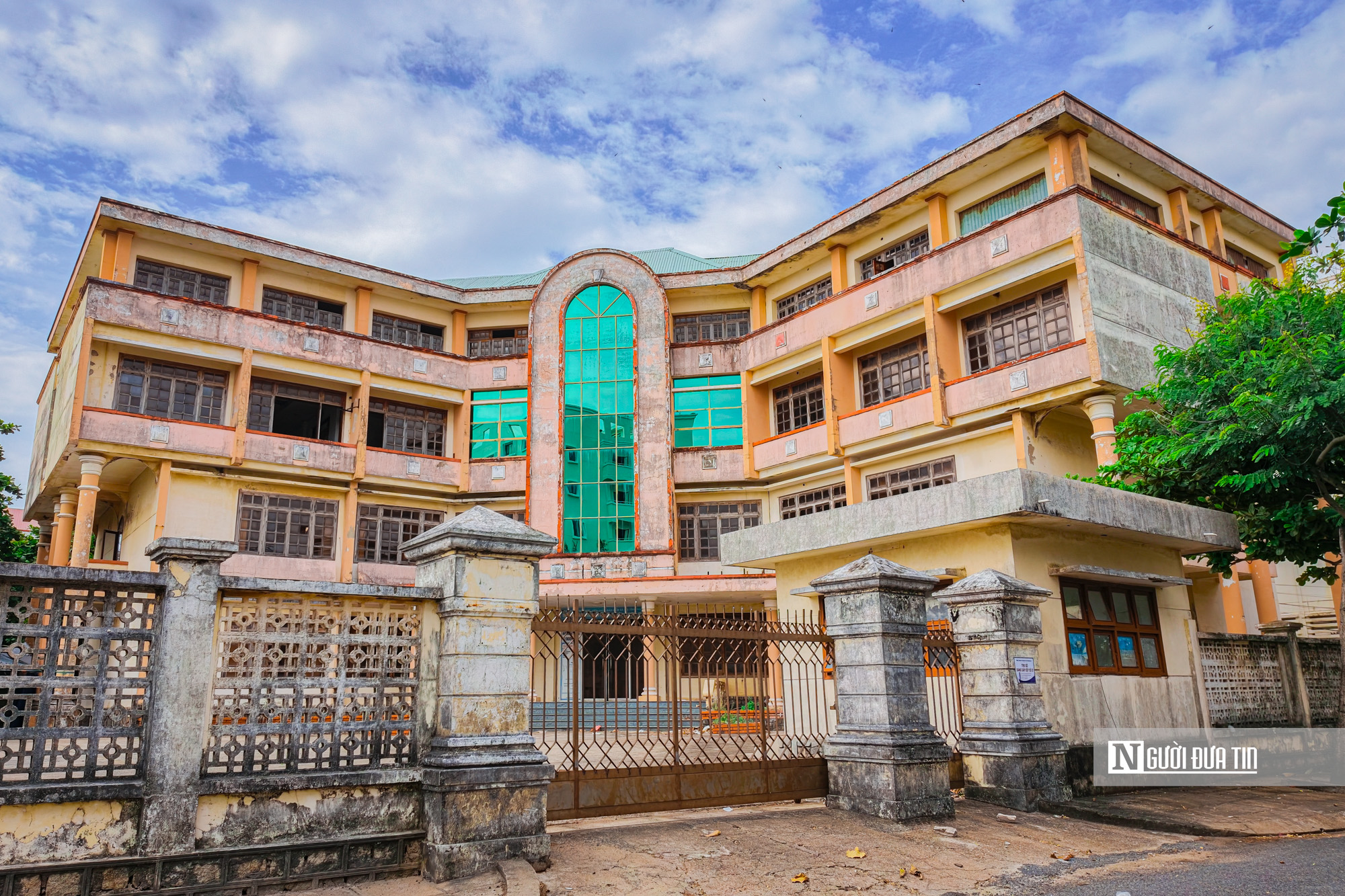 Cận cảnh loạt trụ sở trên