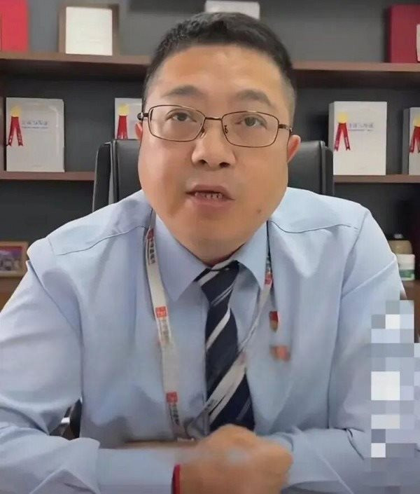 L&yacute; do bất ngờ khiến ch&agrave;ng trai 19 tuổi lập di ch&uacute;c để lại t&agrave;i sản hơn 77 tỷ đồng cho bạn th&acirc;n - Ảnh 2.