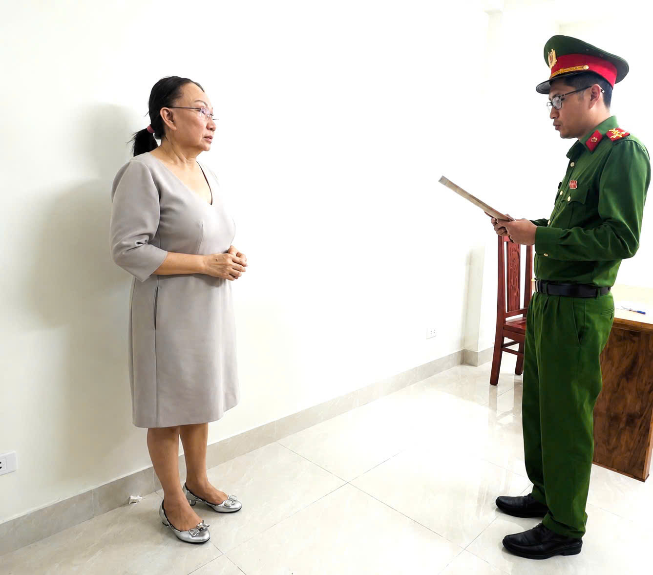 Vụ buôn lậu 28.000 viên kim cương: Khởi tố nhiều chủ tiệm vàng nổi tiếng ở TP.HCM - Ảnh 1.