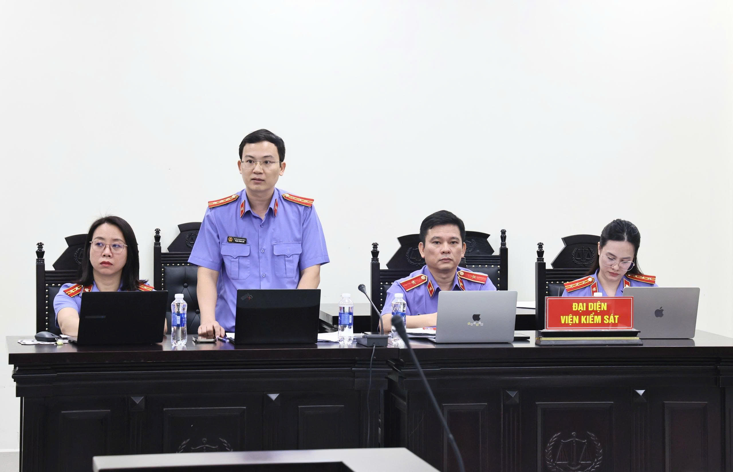 Vụ ông chủ thực phẩm 