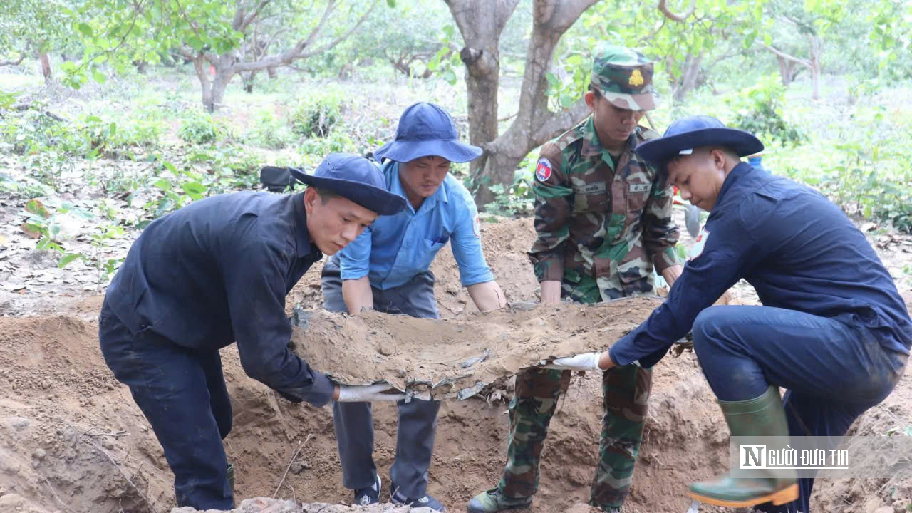 Đội K72: Mỗi mét vuông đất là một hành trình tri ân - Ảnh 5.
