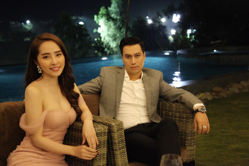 Cặp trai tài gái sắc chính thức công khai sau 7 năm bí mật hẹn hò - Ảnh 4.