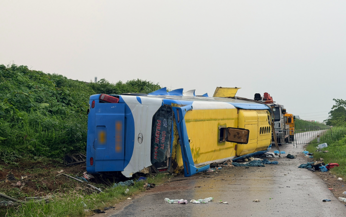Vụ tai nạn trên cao tốc Pháp Vân-Cầu Giẽ khiến 4 người tử vong: Thủ tướng ban hành công điện khẩn - Ảnh 1.