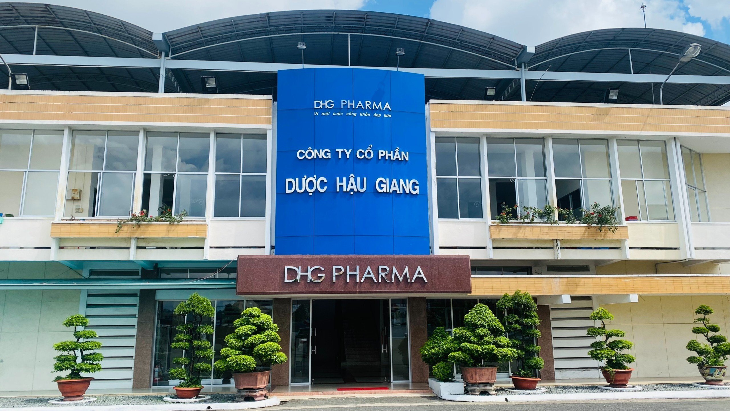 Một
