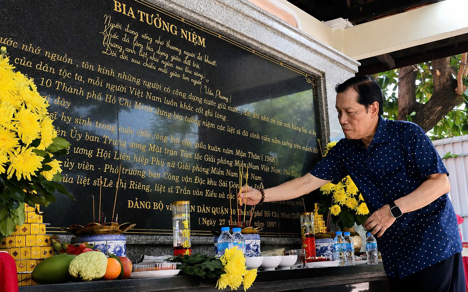 Tấm ảnh sau gần 60 năm và giọt nước mắt của người vợ liệt sĩ: Tri ân những "người giữ lửa" sau chiến tranh - Ảnh 16.
