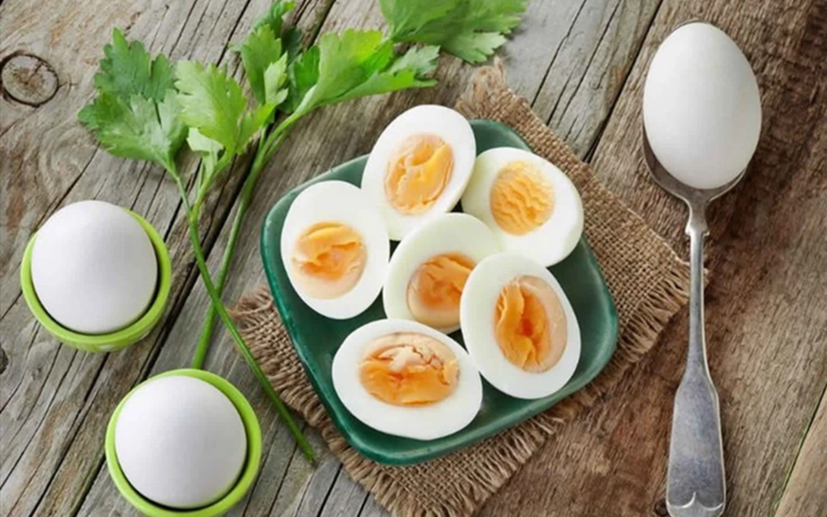 Ăn cà chua mỗi ngày suốt 1 năm, người đàn ông 48 tuổi nhận kết quả khiến bác sĩ "không tin nổi" - Ảnh 3.