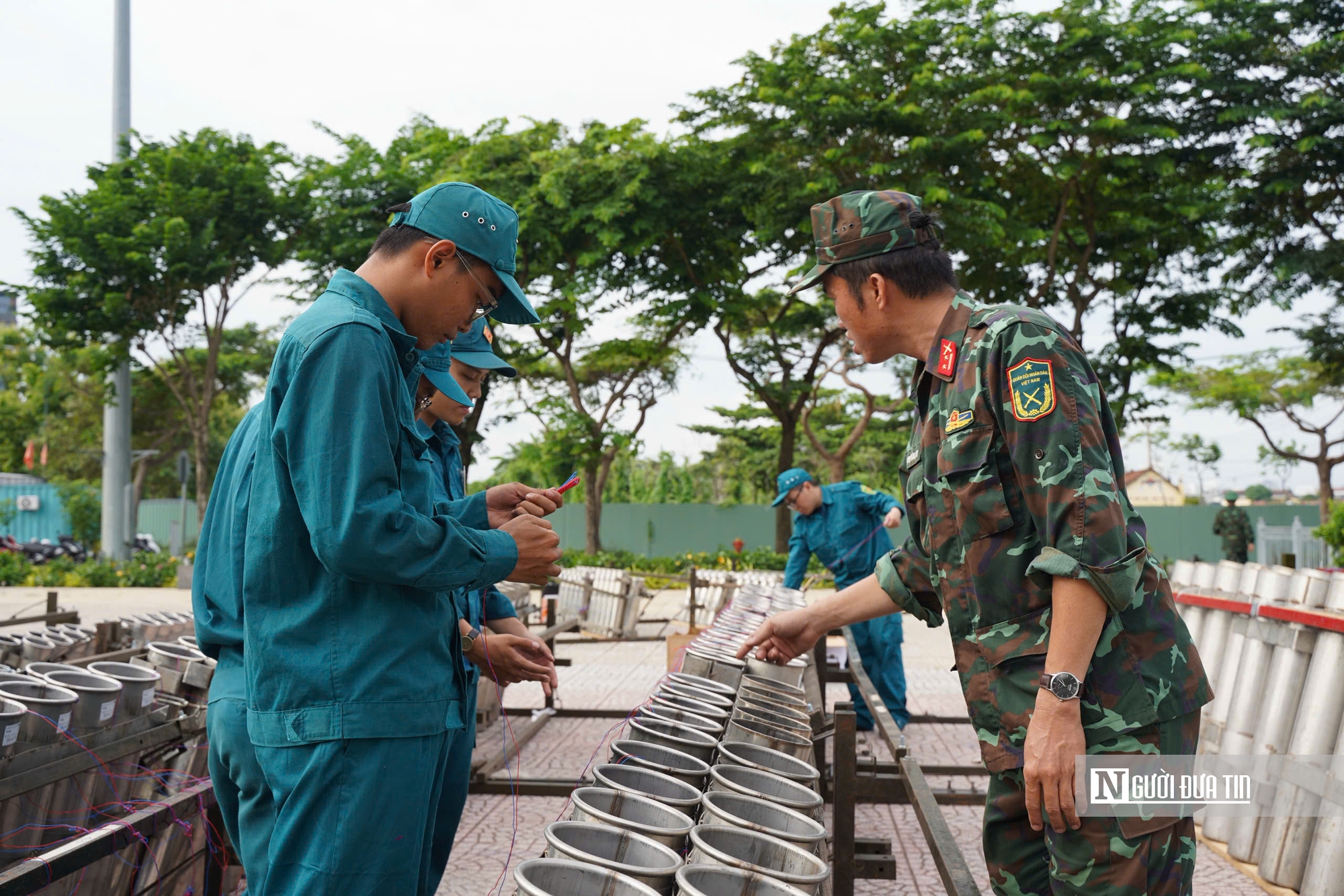 Hơn 2.800 quả ph&aacute;o sẵn s&agrave;ng thắp s&aacute;ng bầu trời TP.HCM tối 2/7 - Ảnh 3.