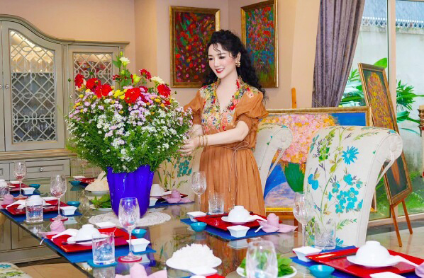 "Mỹ nhân không tuổi" sống trong biệt thự 1.000m2, U60 vẫn trẻ đẹp khó tin - Ảnh 7.