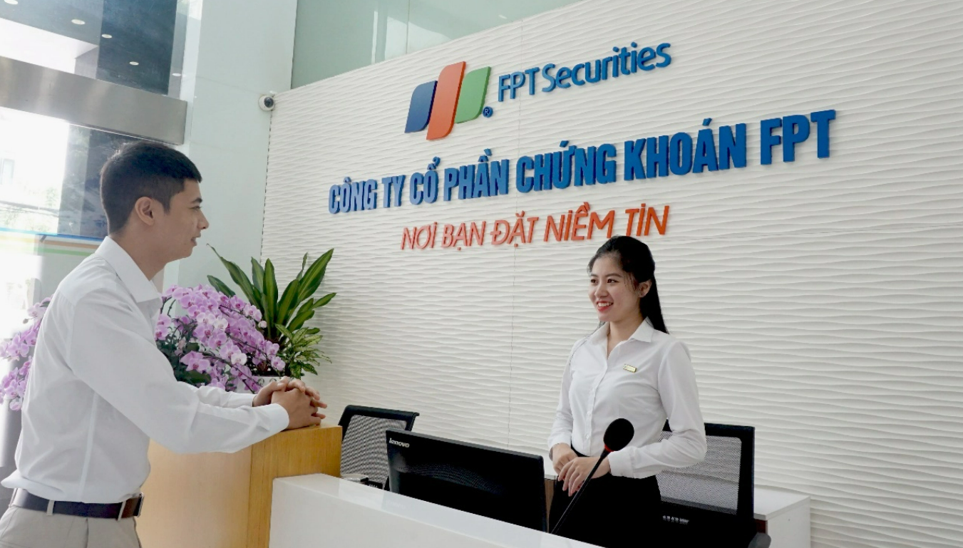 FPTS hoàn thành hơn nửa kế hoạch lợi nhuận năm sau 6 tháng - Ảnh 1.