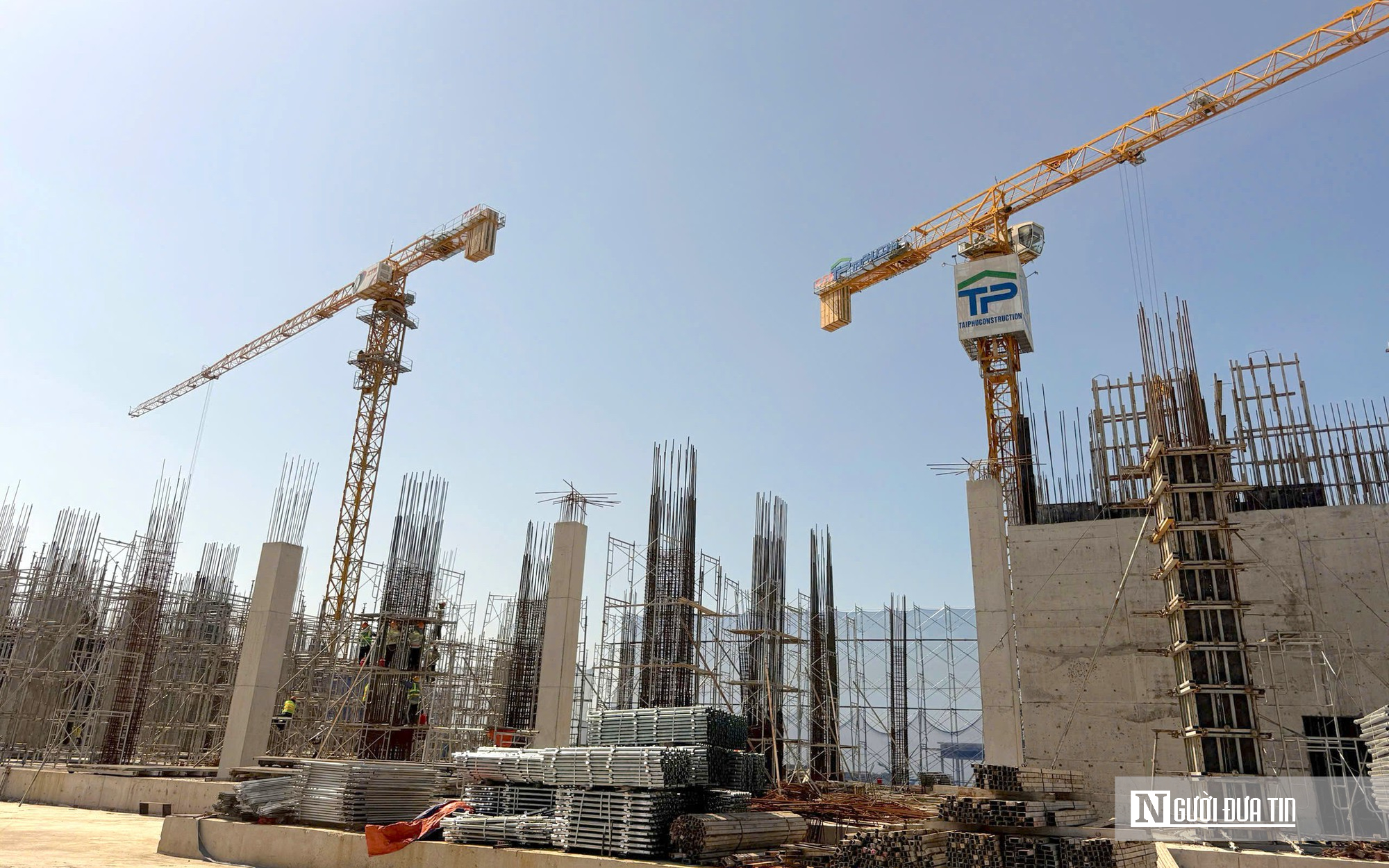 Lâm Đồng "siết" trách nhiệm giải ngân đầu tư công, lãnh đạo phải bám công trường cả cuối tuần- Ảnh 2.