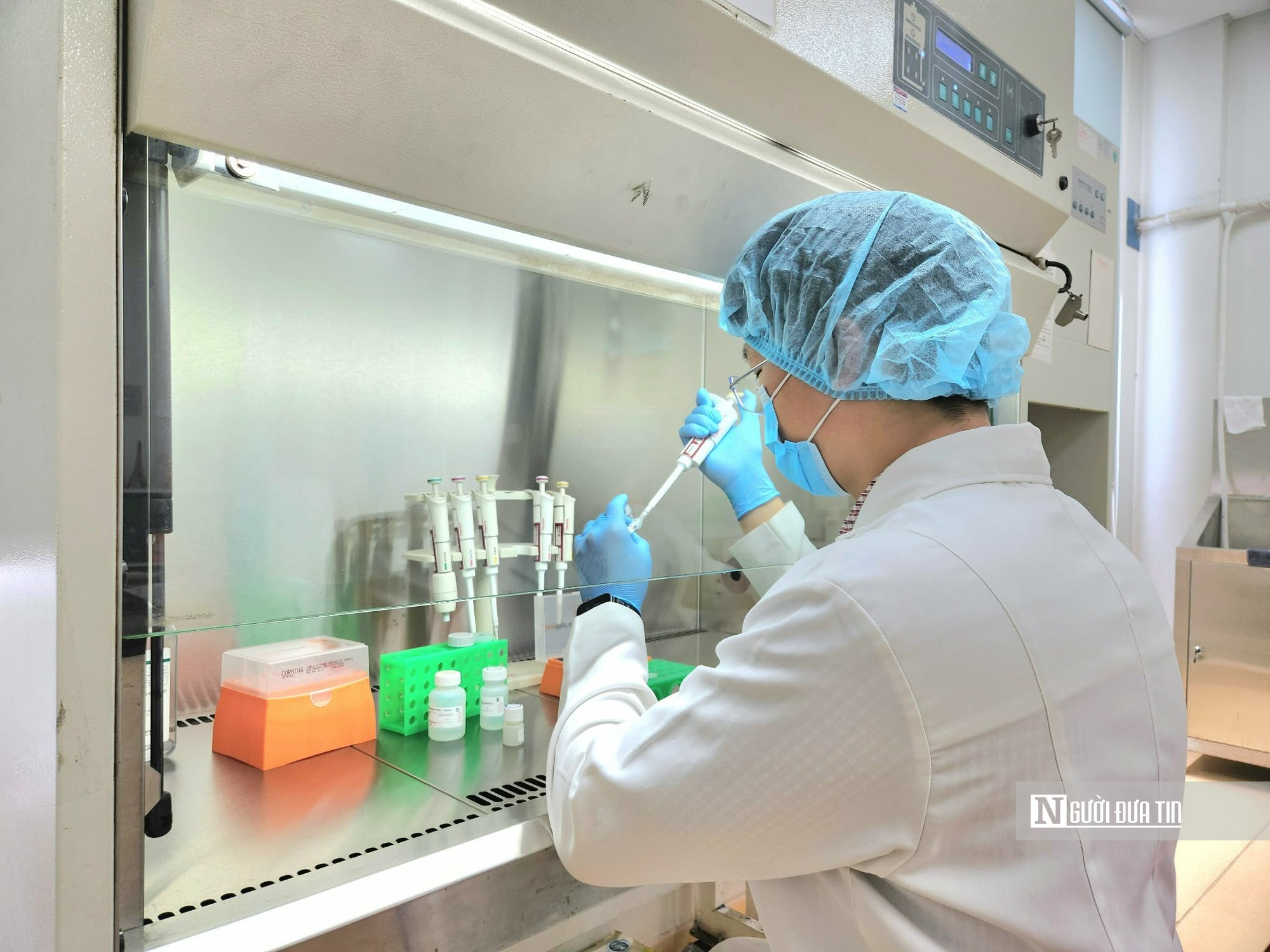 H&agrave;nh tr&igrave;nh t&igrave;m lại t&ecirc;n cho c&aacute;c liệt sĩ của b&aacute;c sĩ trẻ- Ảnh 4.