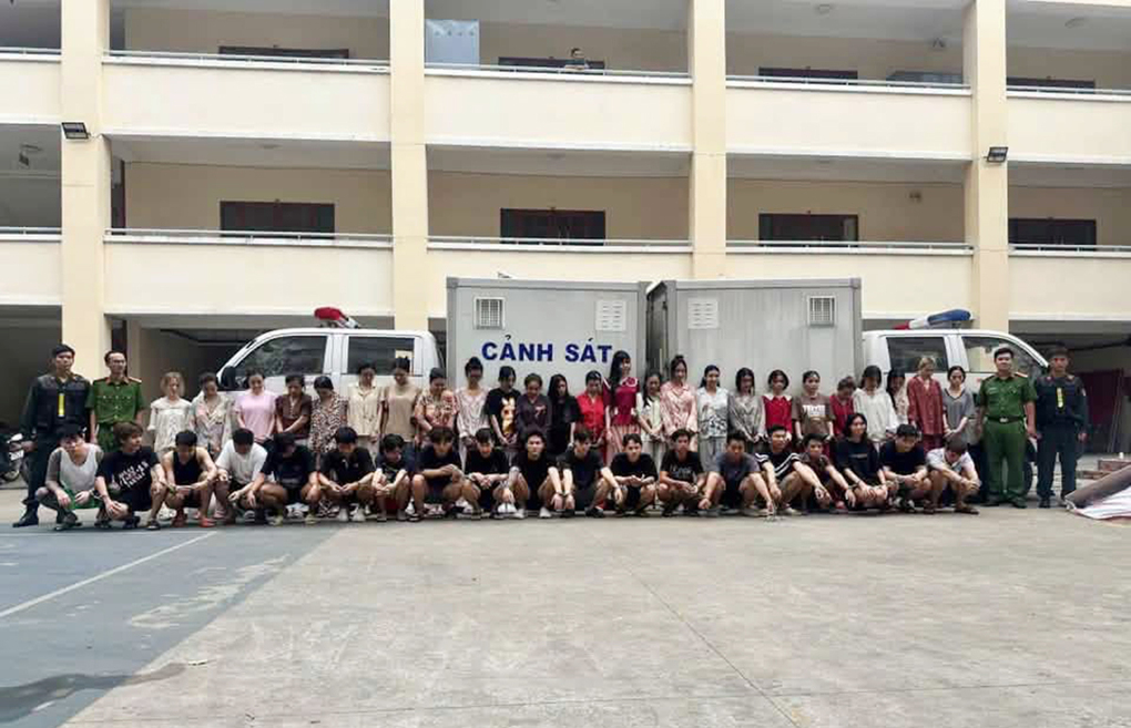 Triệt ph&aacute; đường d&acirc;y "pod chill" chứa ma t&uacute;y từ Campuchia v&agrave;o Tp.HCM, bắt 49 đối tượng - Ảnh 3.