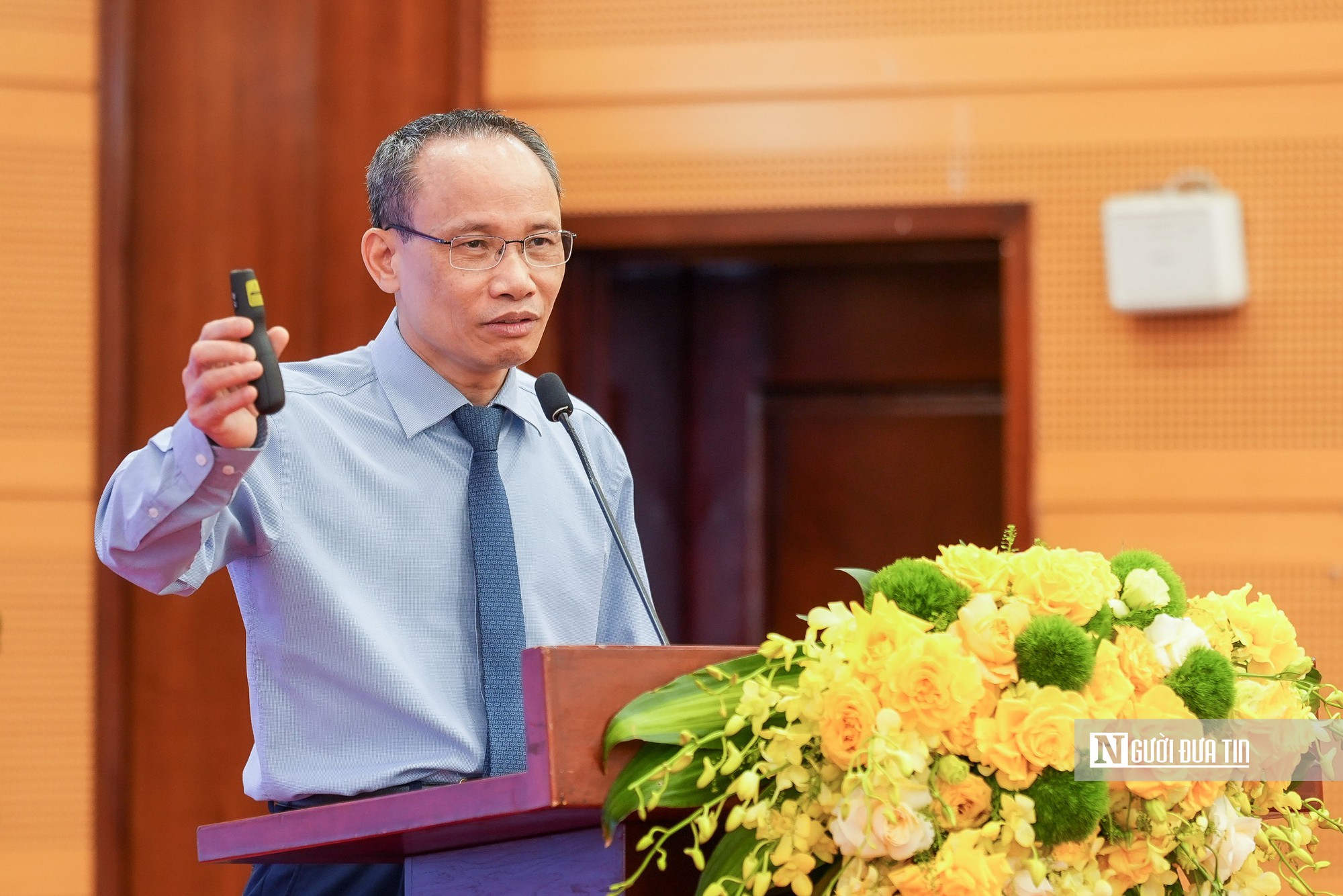 Cấp thiết t&aacute;i cấu tr&uacute;c thị trường vốn Việt Nam để t&iacute;n dụng kh&ocirc;ng bị "qu&aacute; tải" - Ảnh 3.