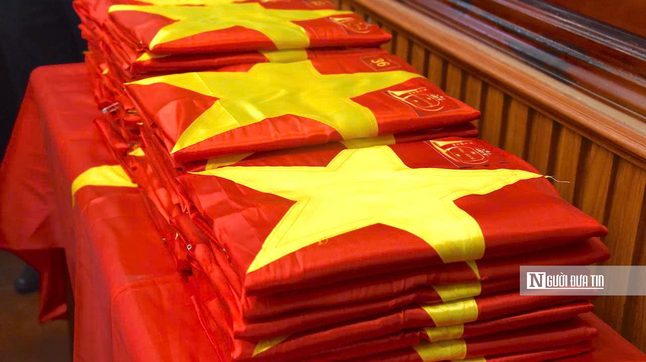 Tấm ảnh sau gần 60 năm và giọt nước mắt của người vợ liệt sĩ: Tri ân những "người giữ lửa" sau chiến tranh - Ảnh 14.