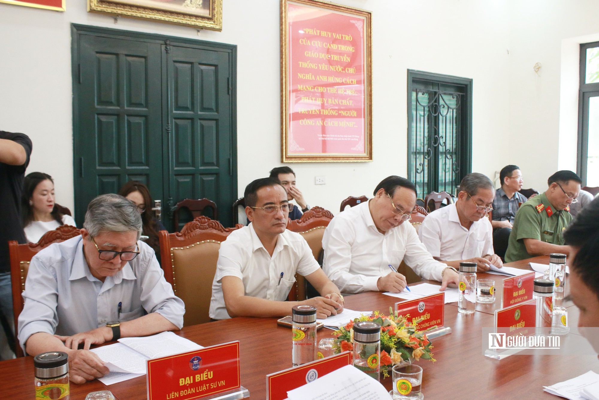 Cụm thi đua Ph&aacute;p luật - Y tế - M&ocirc;i trường tăng cường kh&aacute;m, chữa bệnh miễn ph&iacute; cho người d&acirc;n- Ảnh 3.