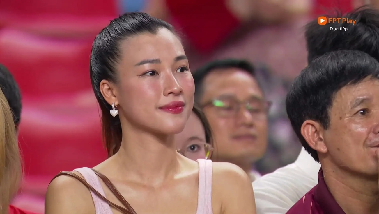 MC Hoàng Oanh lên tiếng khi lộ hint hẹn hò bên bạn trai mới? - Ảnh 3.