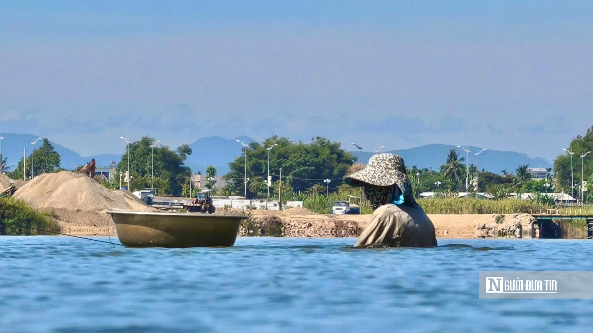 Theo chân “thợ săn” don dưới lòng sông Trà Khúc- Ảnh 15.