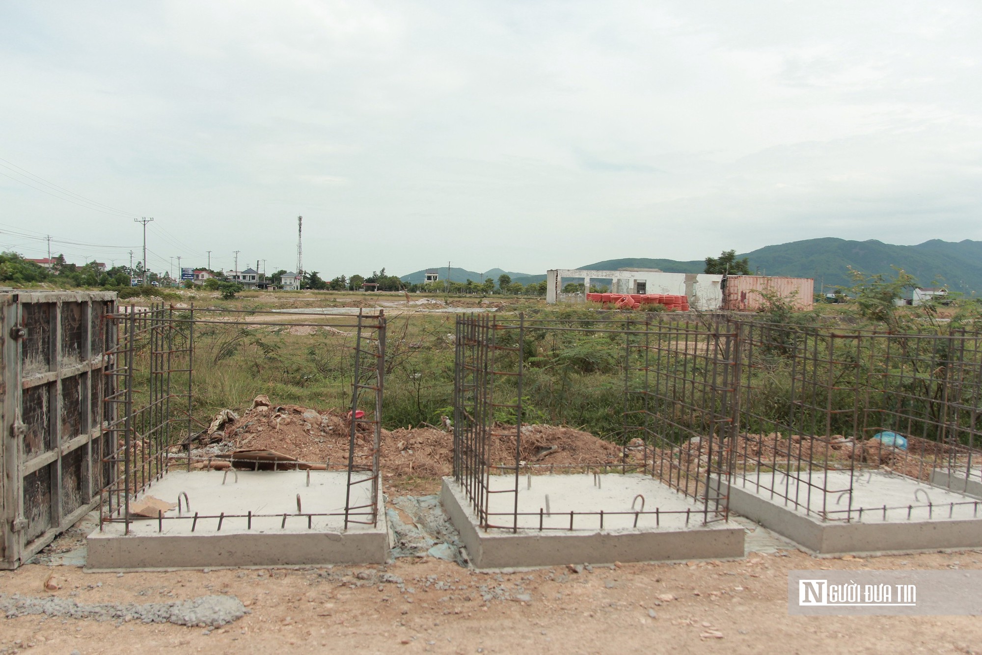 Hà Tĩnh: Dự án hạ tầng cụm công nghiệp hơn trăm tỷ chậm tiến độ, trở thành nơi chăn thả bò- Ảnh 8.