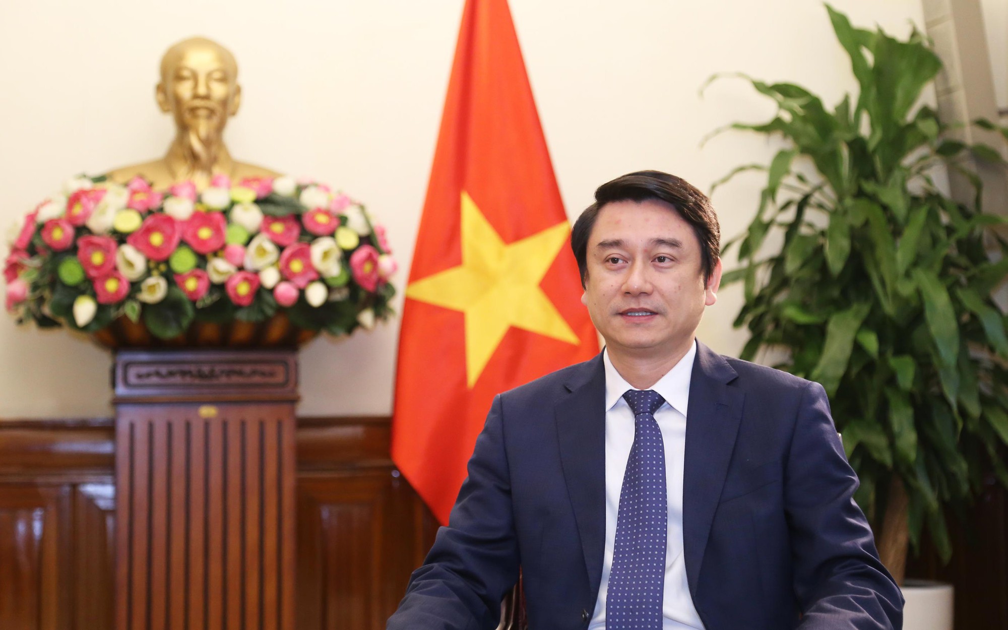 Cơ quan đại diện Việt Nam ở nước ngo&agrave;i cần trở th&agrave;nh c&aacute;c "trạm radar chiến lược" - Ảnh 2.