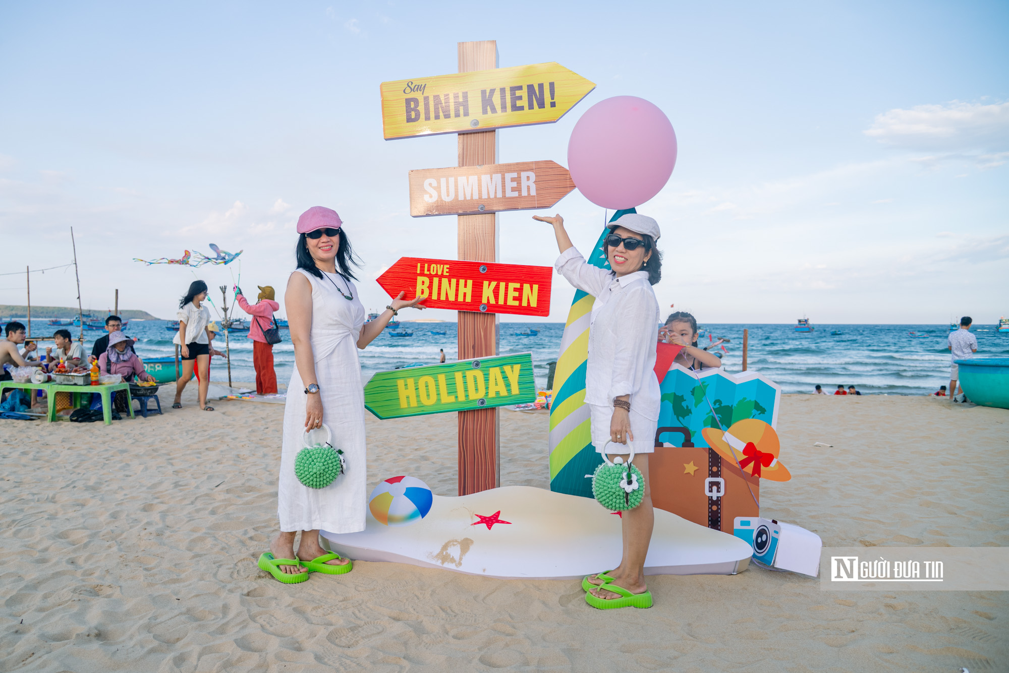 Ấn tượng con đường thúng chai trên bờ biển được thầy cô và sinh viên “thổi hồn” hút đông du khách - Ảnh 15.
