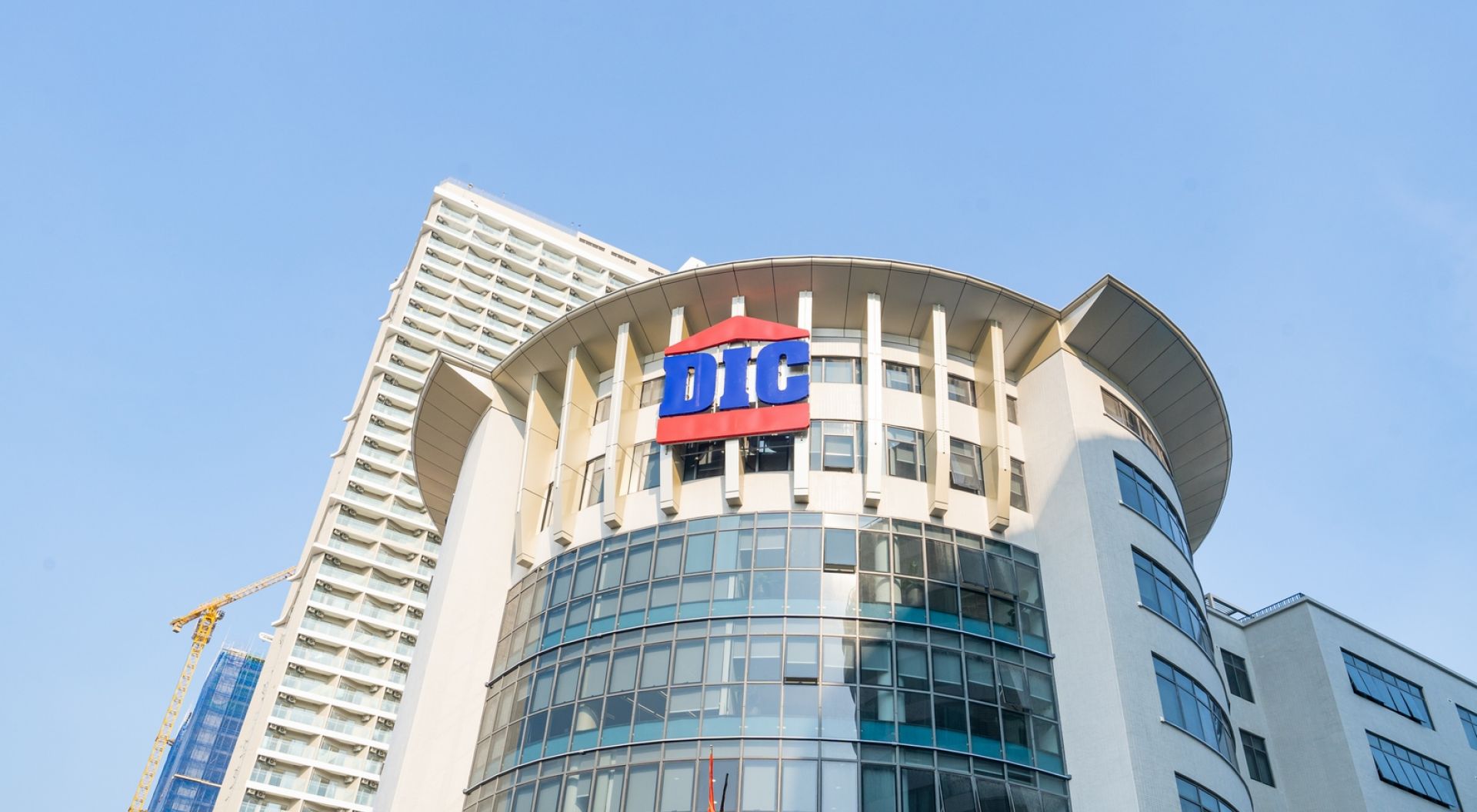 Bị bán giải chấp liên tiếp, Chủ tịch DIC Corp mất vị thế cổ đông lớn tại DIG- Ảnh 1.