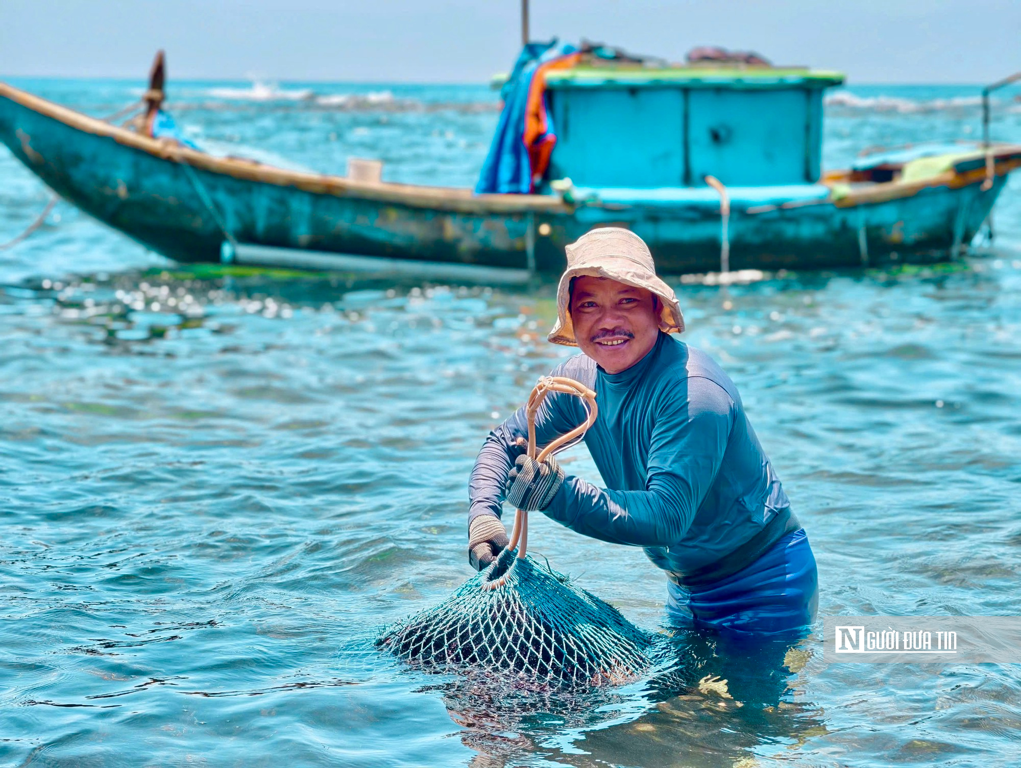 Khám phá miệng núi lửa cổ sát mép biển ở Quảng Ngãi- Ảnh 6.
