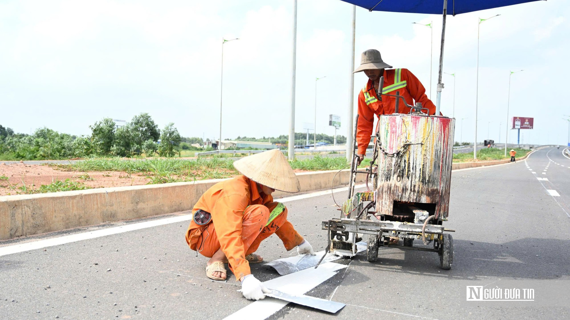 Đường v&agrave;o s&acirc;n bay Long Th&agrave;nh mang diện mạo mới ng&agrave;y về đ&iacute;ch- Ảnh 10.