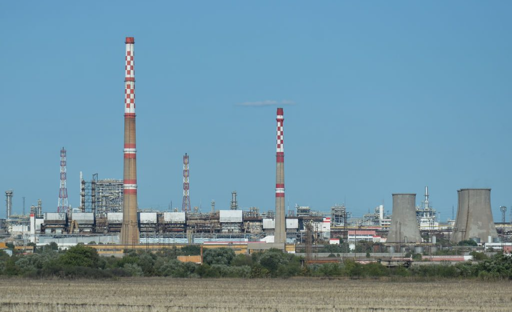 Thông tin mới về nhà máy lọc dầu duy nhất của Bulgaria- Ảnh 1.