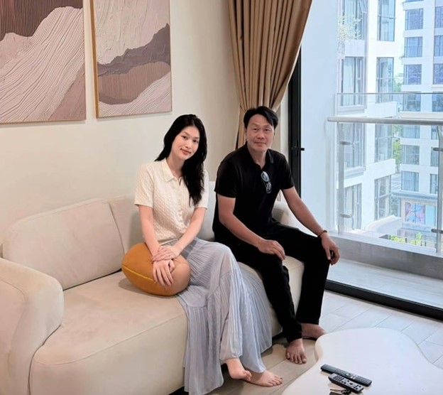 Hoa hậu Đoàn Thiên Ân đánh dấu cột mốc đáng nhớ ở tuổi 26 khi "mua nhà tặng ba"- Ảnh 1.