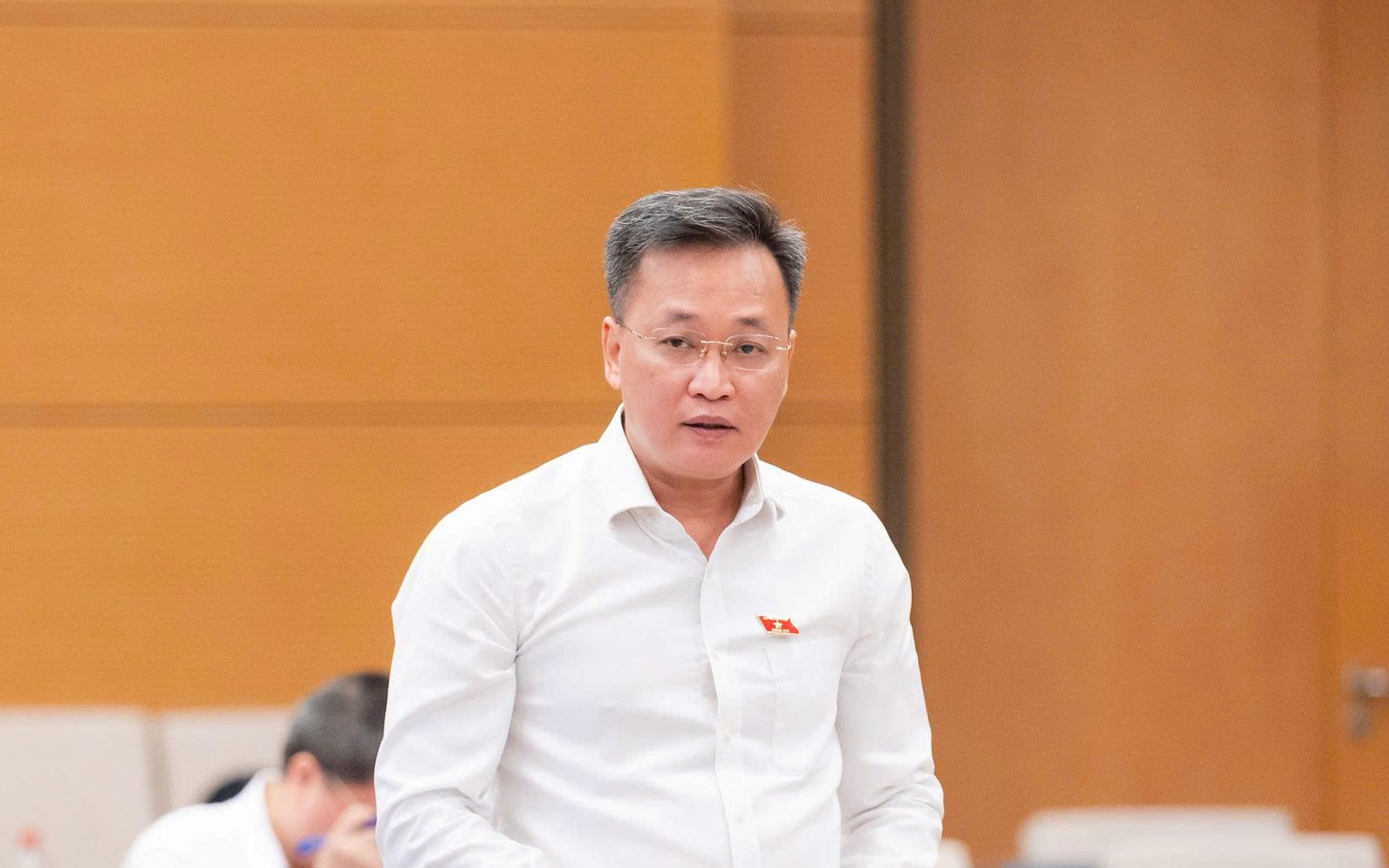 Bắt tăng ca khi người lao động kh&ocirc;ng đồng &yacute;, doanh nghiệp c&oacute; thể bị phạt 50 triệu đồng - Ảnh 2.