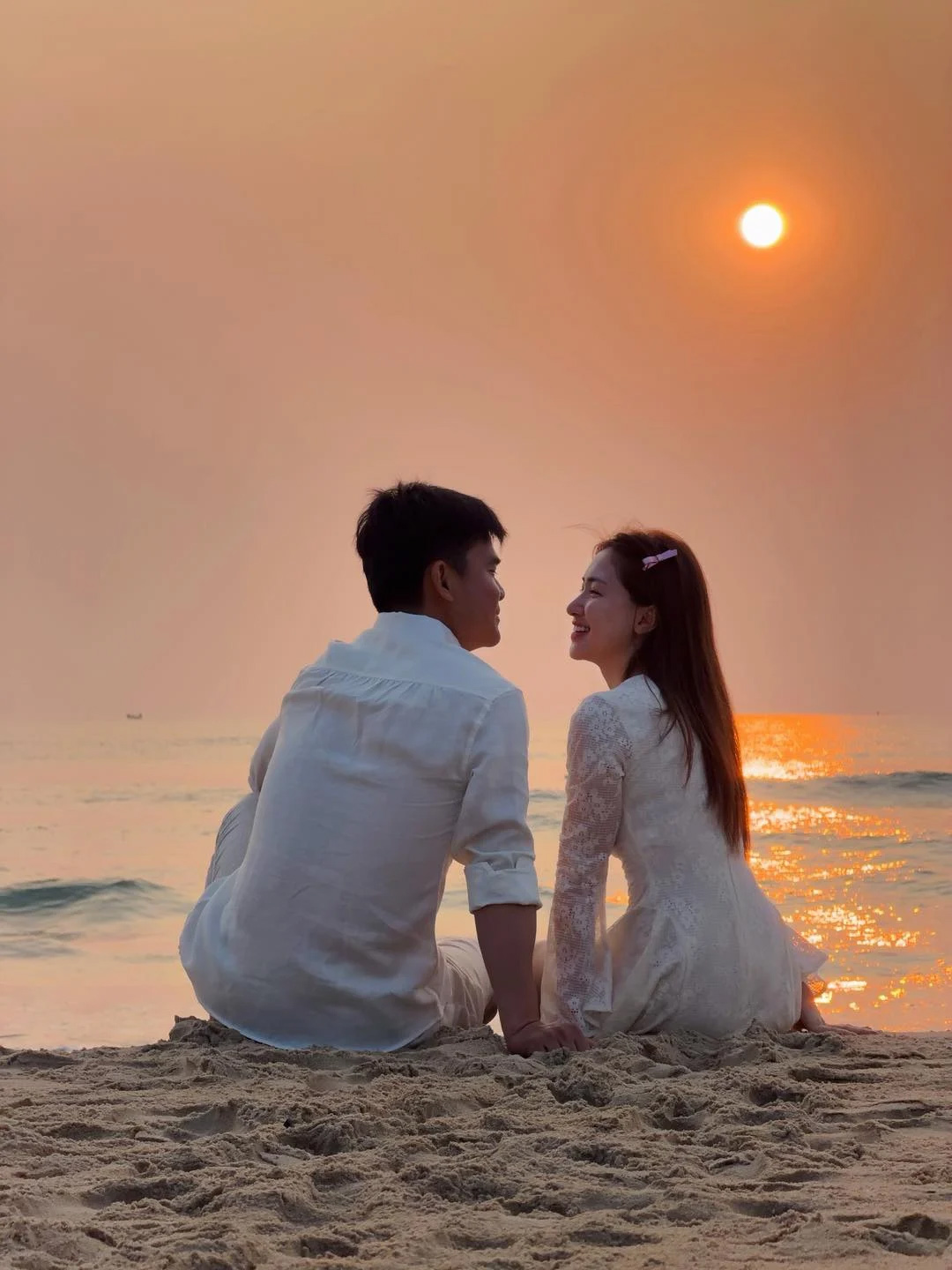Ca sĩ Hòa Minzy chính thức lên tiếng về tin có bầu - Ảnh 4.