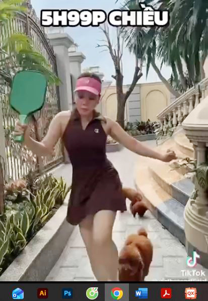 Nghệ sĩ Việt Hương gây hoang mang với biểu cảm lạ? - Ảnh 3.