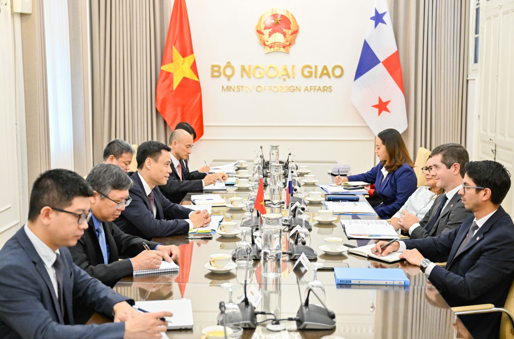 Panama sẵn sàng đóng vai trò cửa ngõ để Việt Nam phát triển quan hệ với khu vực Mỹ Latinh - Ảnh 2.