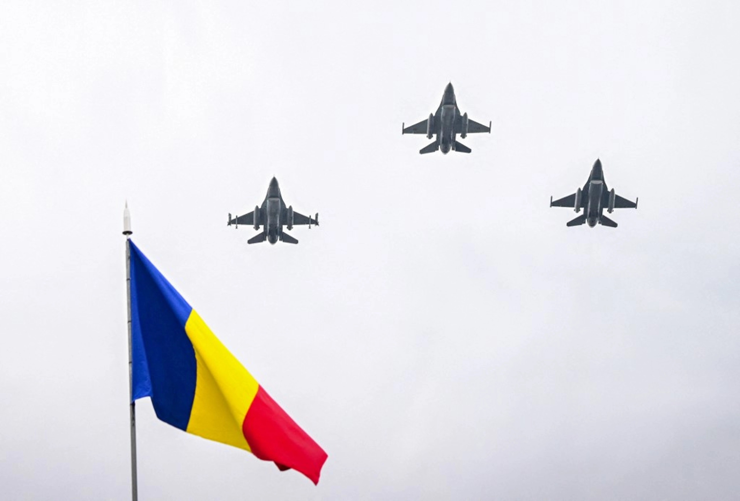 Romania chi 1,5 triệu euro để bắn hạ UAV Nga - Ảnh 1.