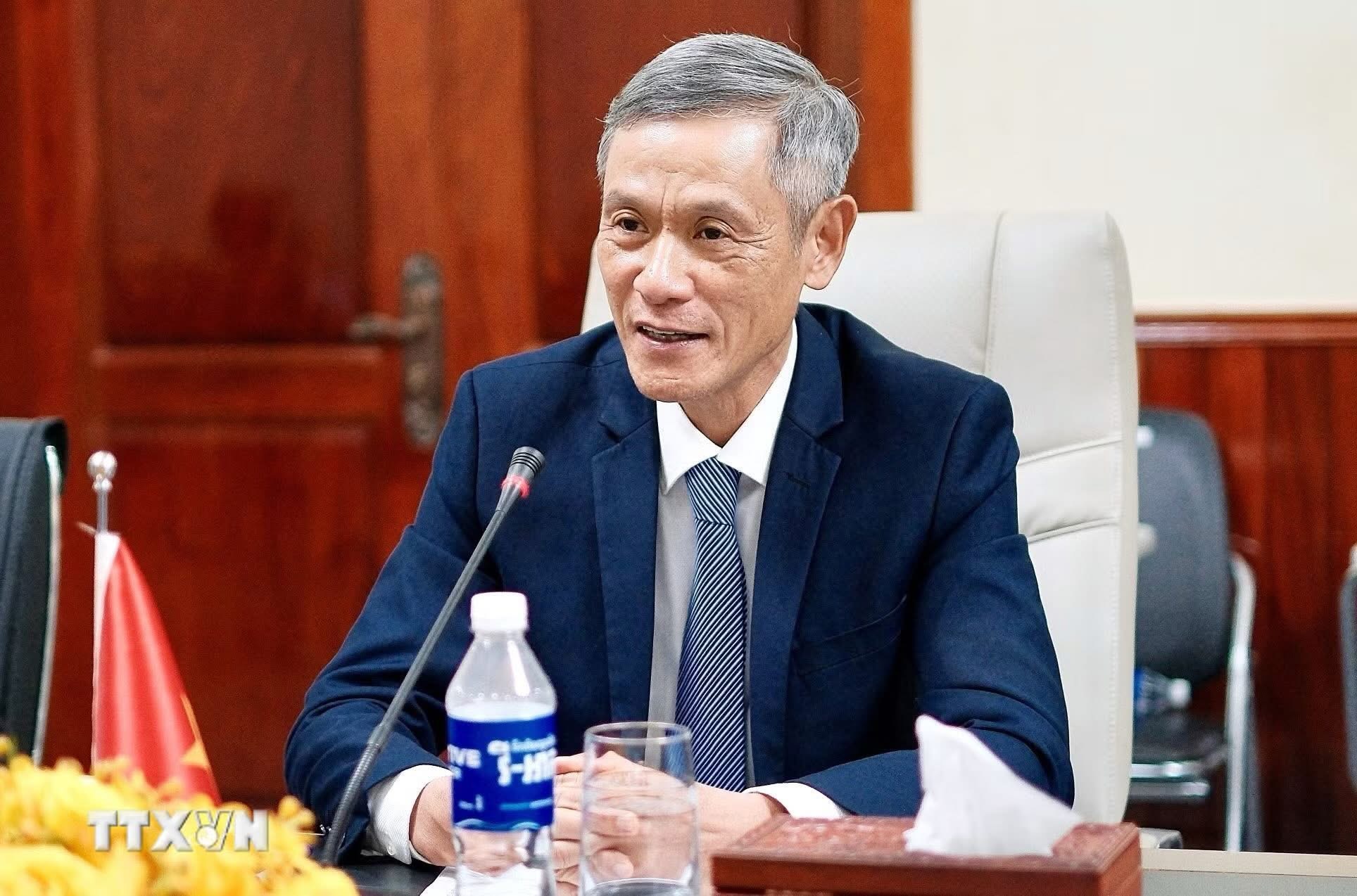 Cơ quan đại diện Việt Nam ở nước ngoài cần trở thành các 