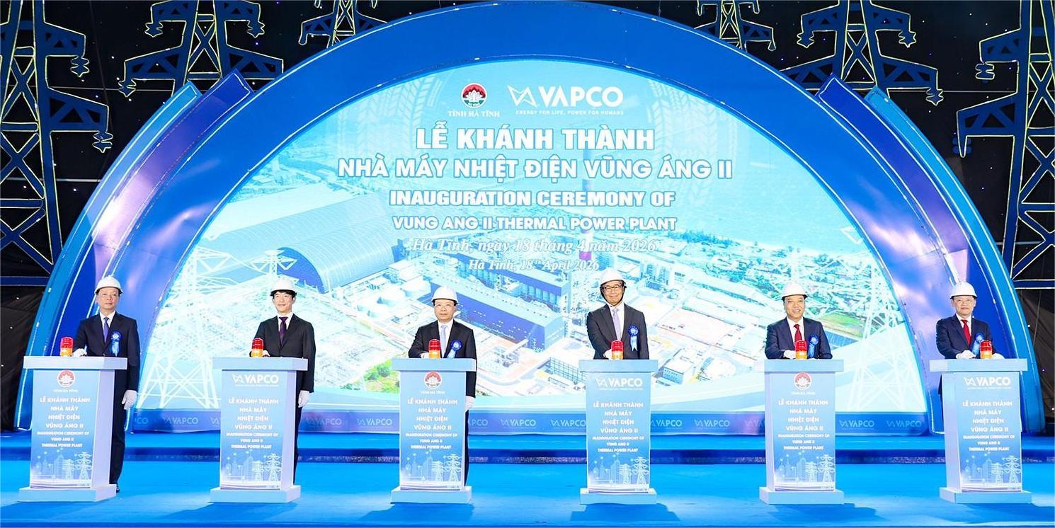 Kinh tế công nghiệp giữ vai trò đầu tàu, đưa Hà Tĩnh bứt phá với tăng trưởng dẫn đầu cả nước- Ảnh 2.