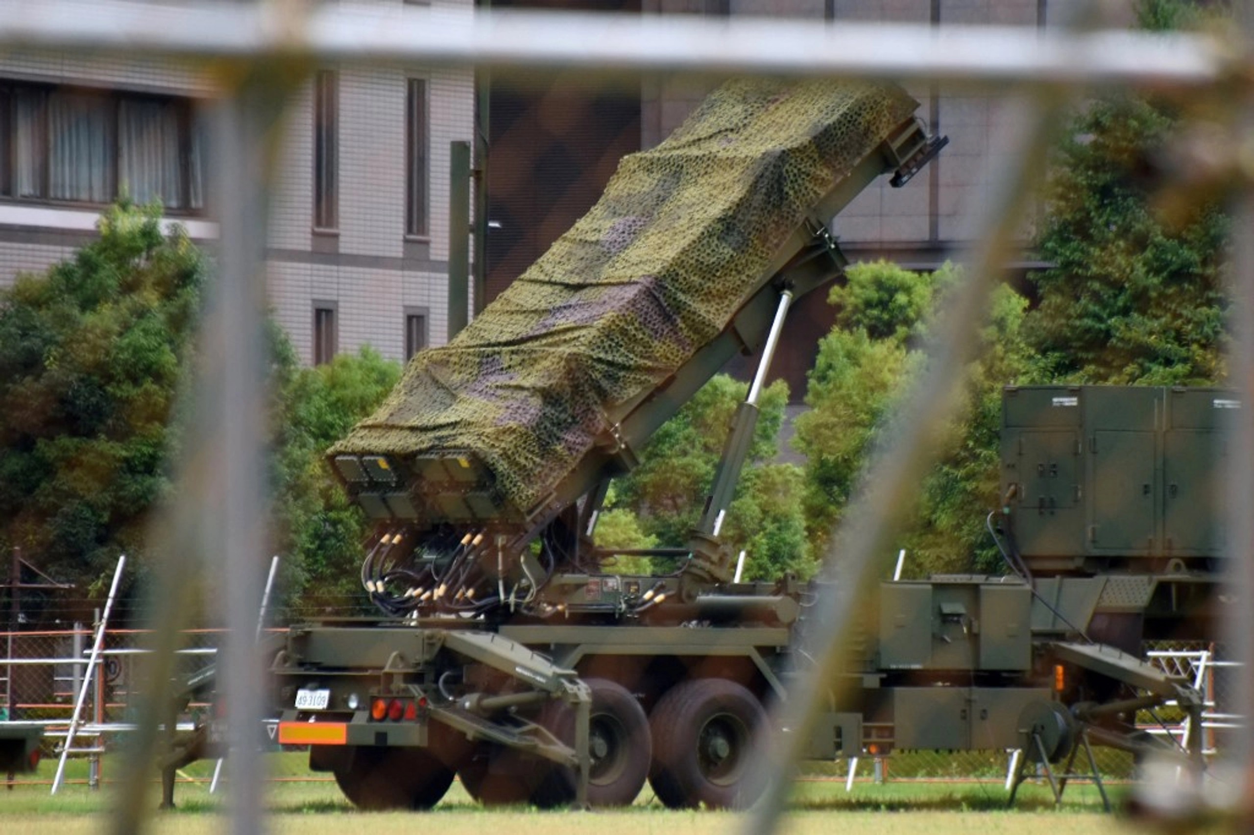 Bộ trưởng Quốc phòng Ukraine kêu gọi 40 quốc gia chuyển giao tên lửa Patriot - Ảnh 1.