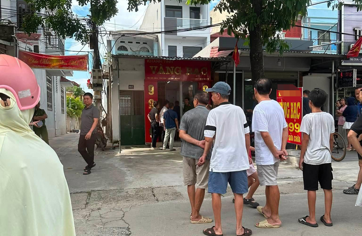 T&aacute;o tợn cướp tiệm v&agrave;ng ở Nội B&agrave;i, H&agrave; Nội, nghi phạm nhanh ch&oacute;ng bị bắt giữ- Ảnh 1.