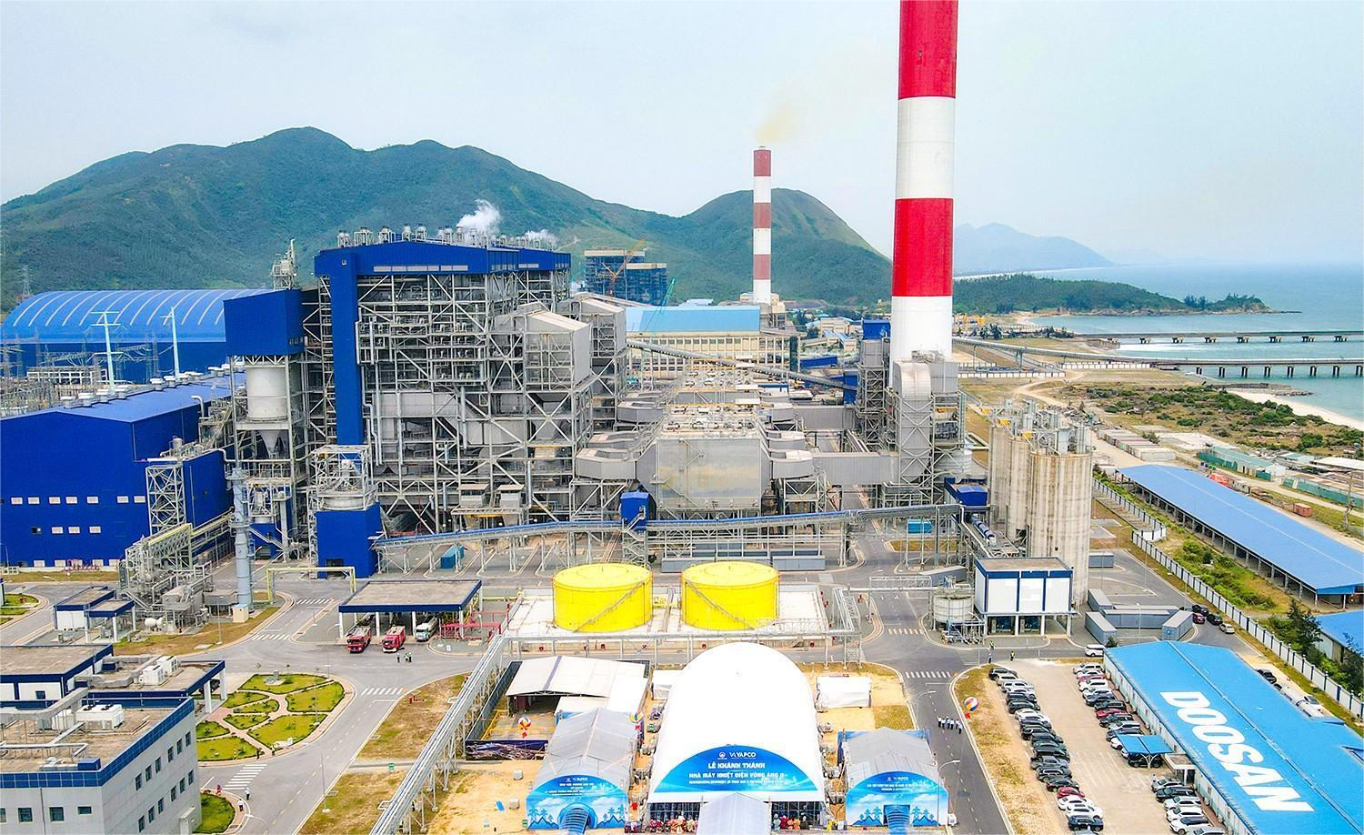 Kinh tế công nghiệp giữ vai trò đầu tàu, đưa Hà Tĩnh bứt phá với tăng trưởng dẫn đầu cả nước- Ảnh 3.