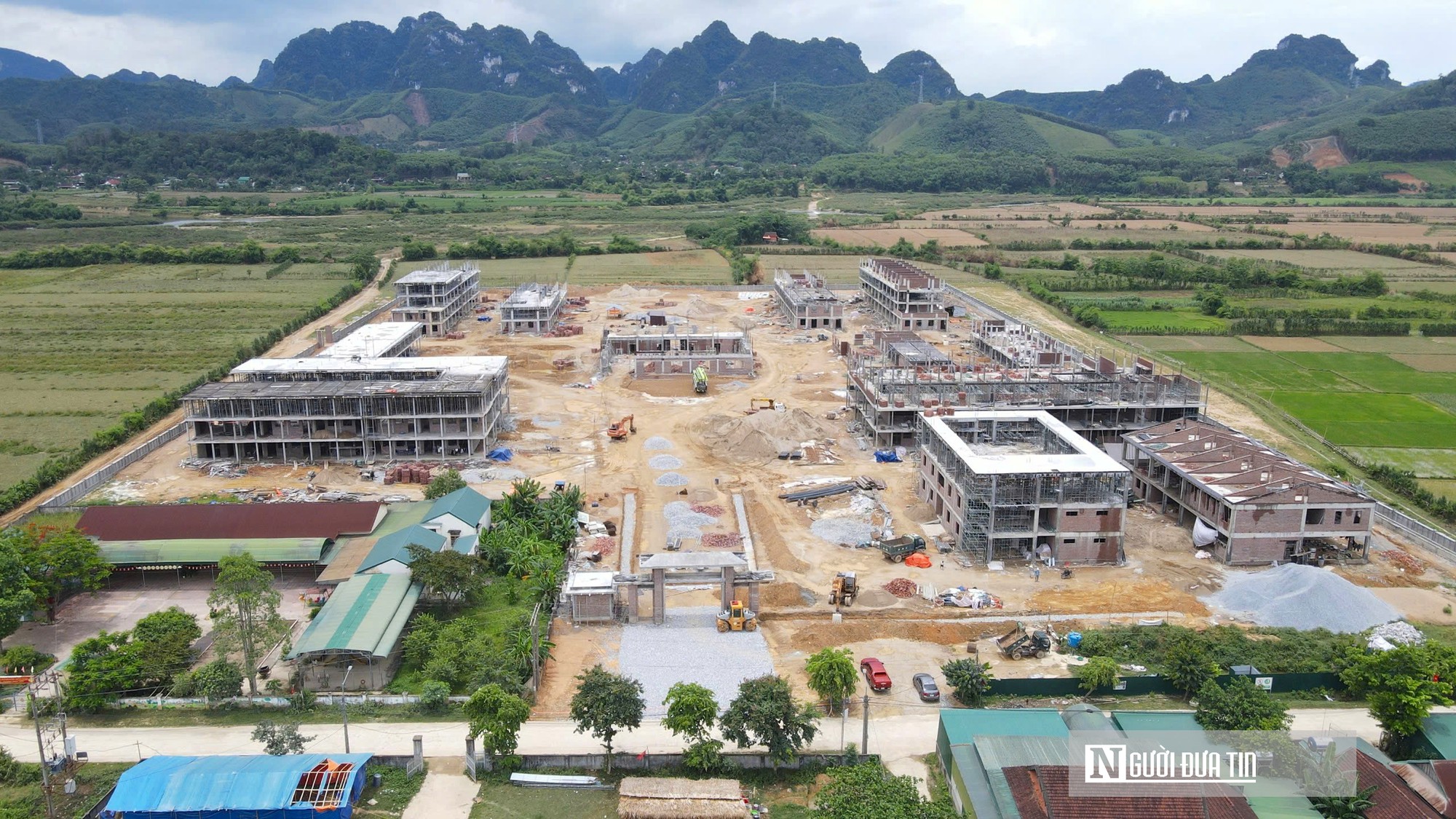 Nghệ An: Chạy đua với thời gian, đẩy nhanh tiến độ trường liên cấp vùng biên- Ảnh 2.