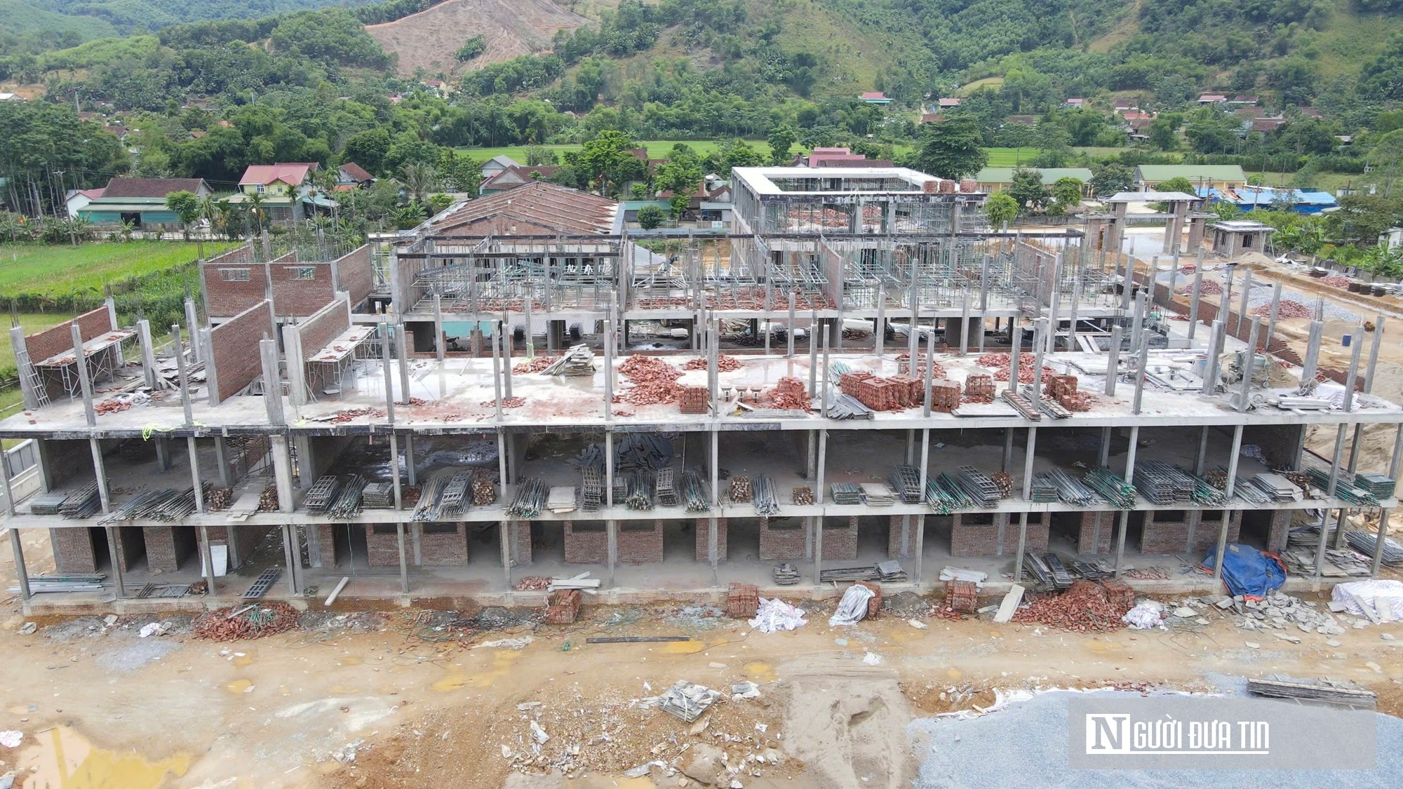 Nghệ An: Chạy đua với thời gian, đẩy nhanh tiến độ trường liên cấp vùng biên- Ảnh 13.