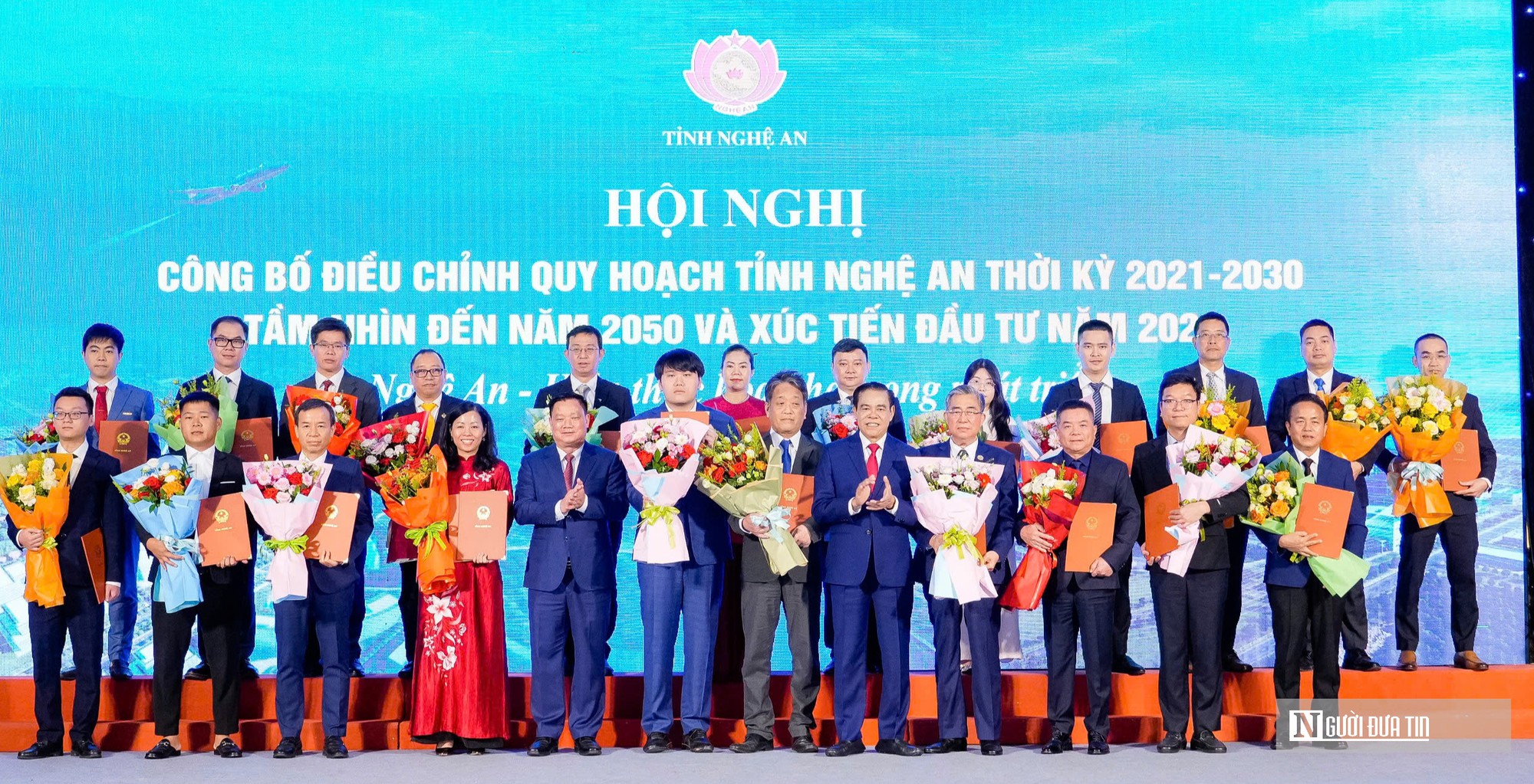 Bí thư Nguyễn Khắc Thận: Nghệ An luôn đồng hành, tháo gỡ khó khăn cho doanh nghiệp- Ảnh 1.
